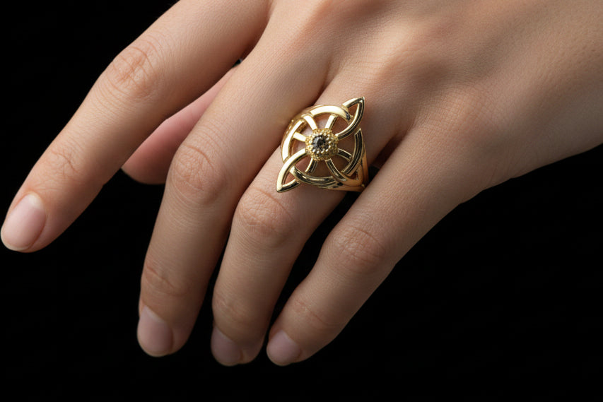Intertwined ring