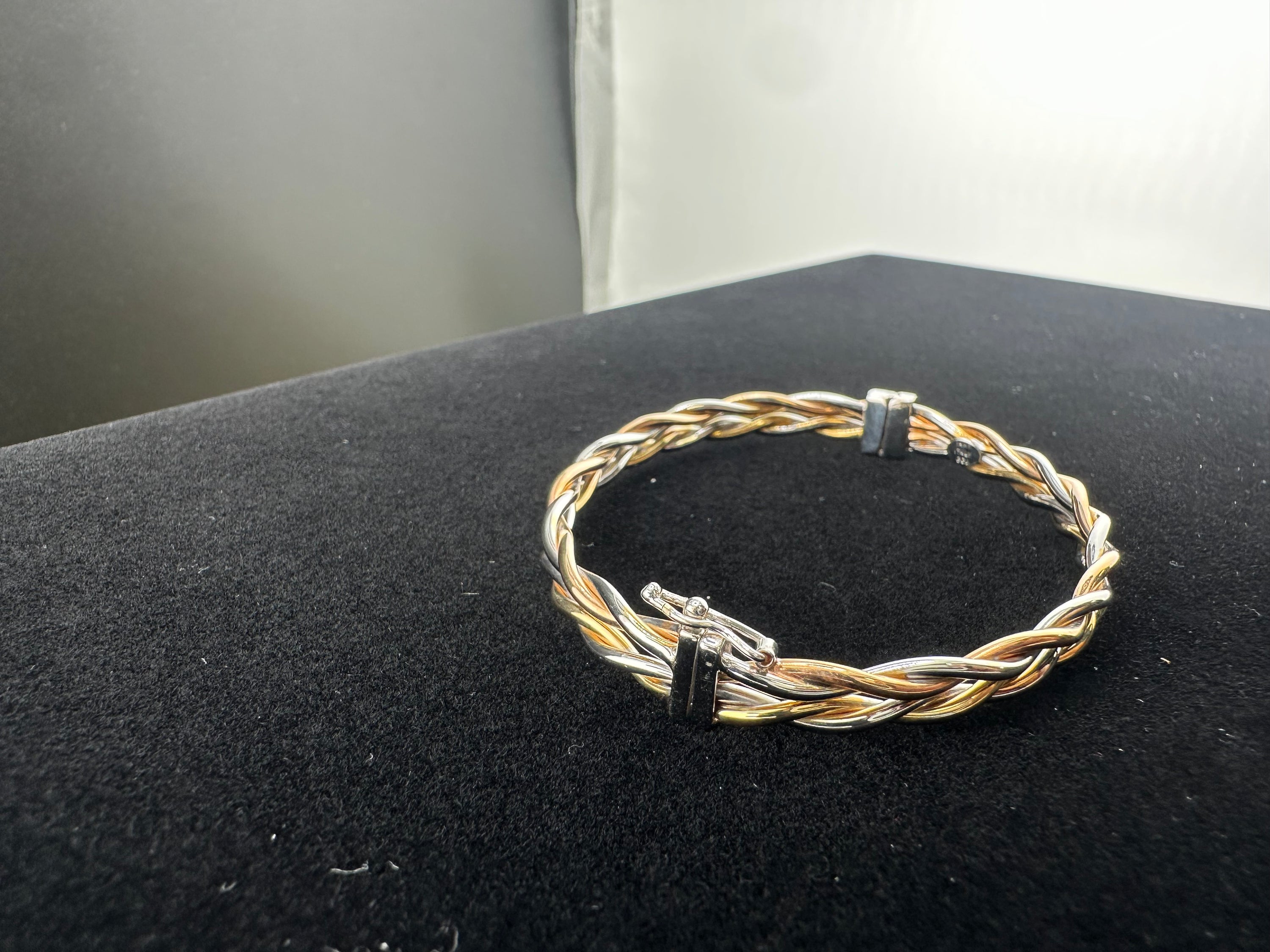 Fancy bangles