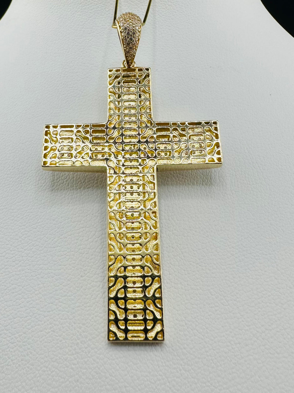 14kt Gold Religious Cross Pendant with C.Z & Onyx