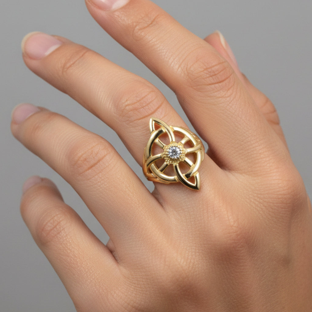 Intertwined ring