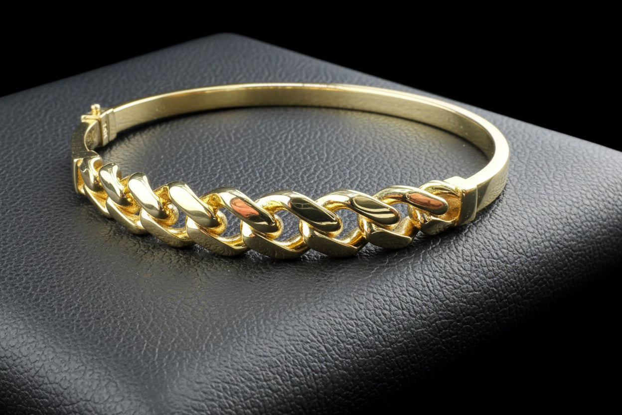 HOLLOw Fancy Bangles