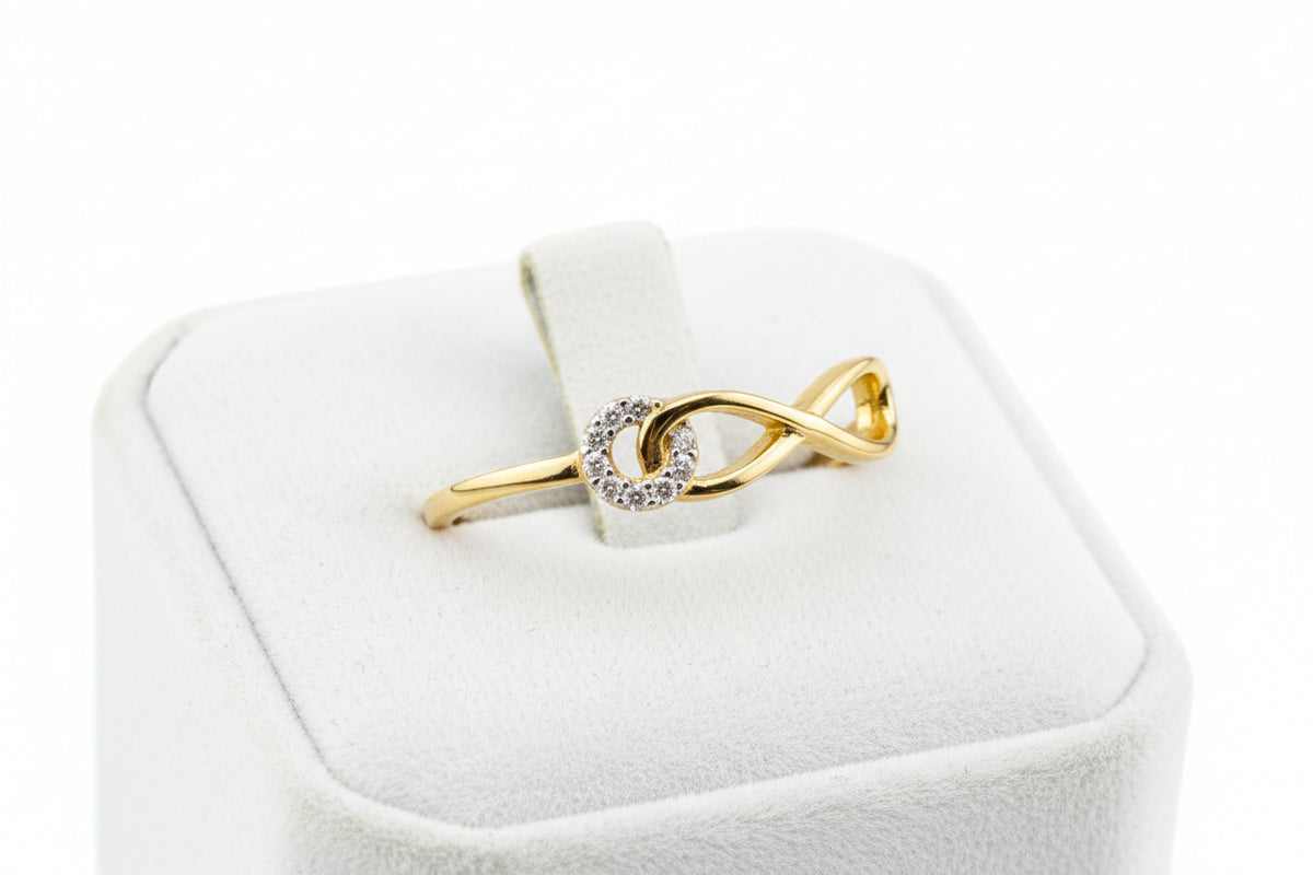 Infinity ring
