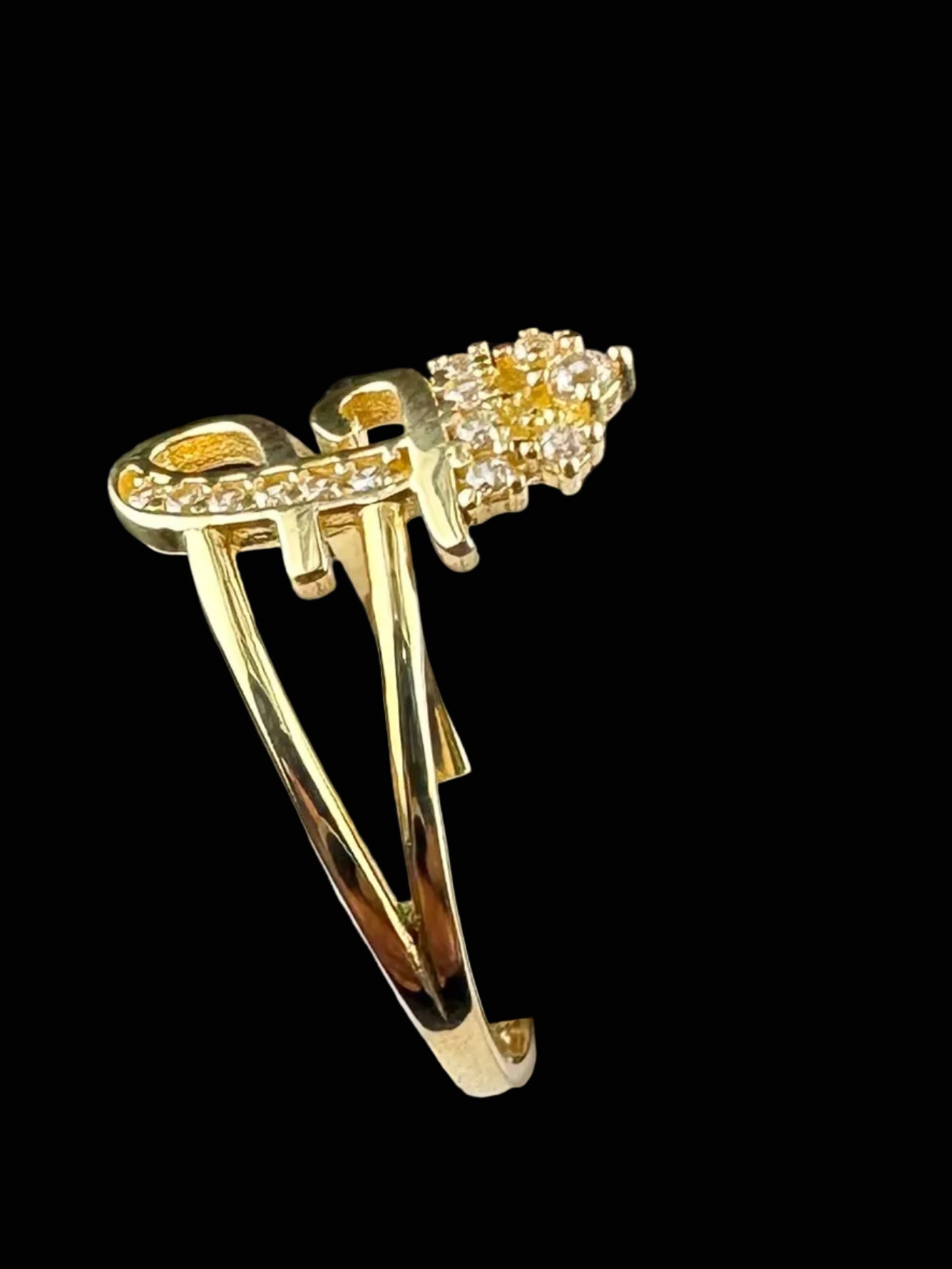 Ladies Initial Ring