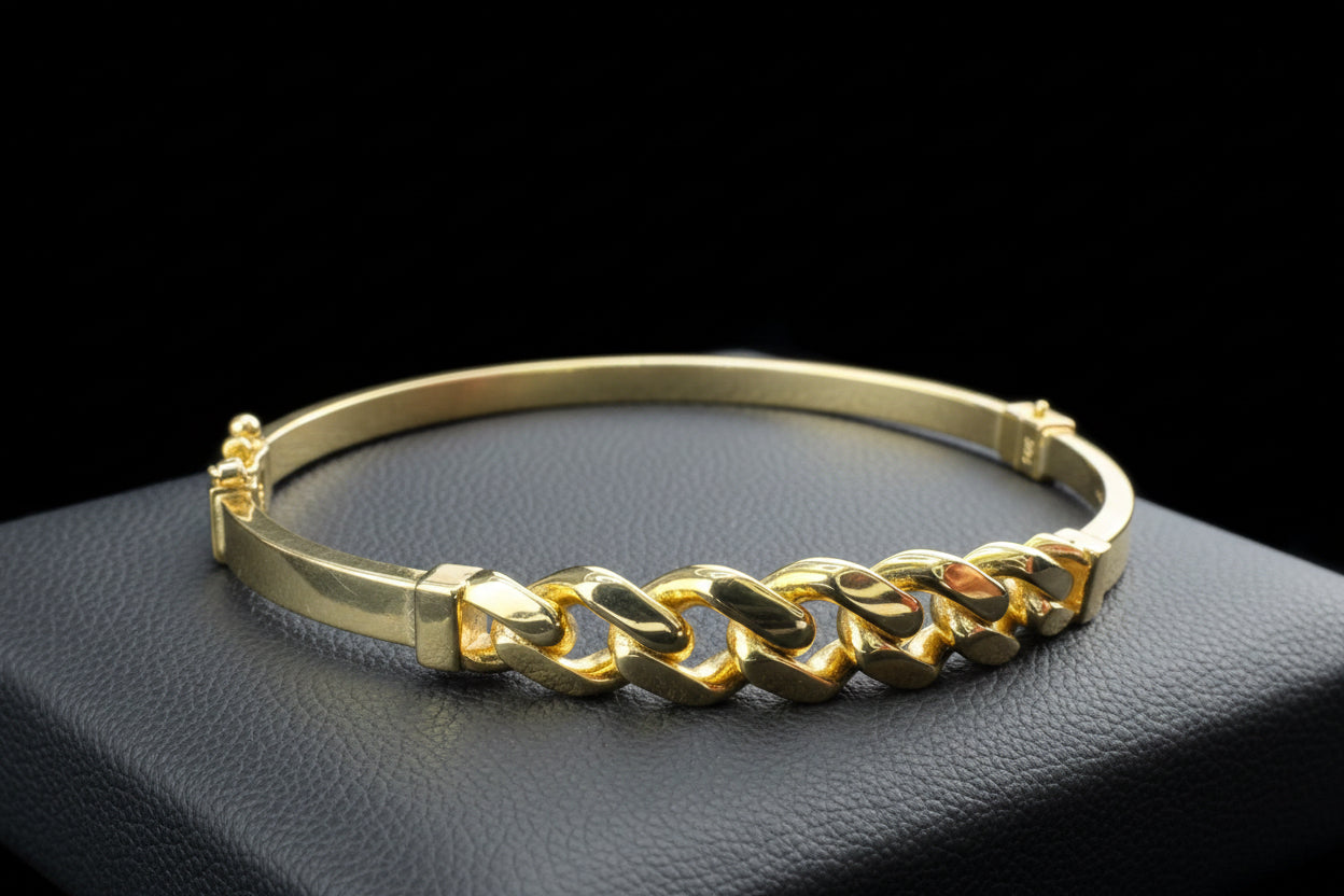 HOLLOw Fancy Bangles