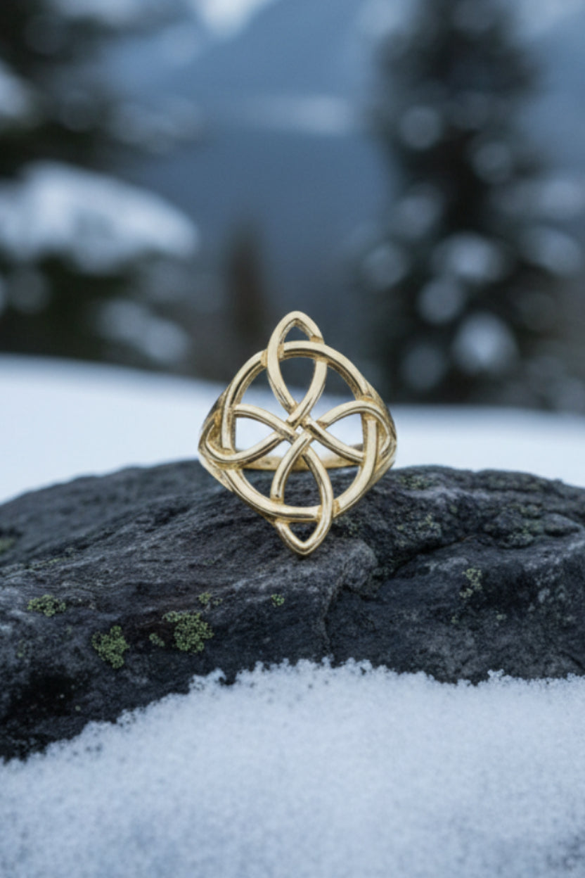 4-Spine Knot Ring