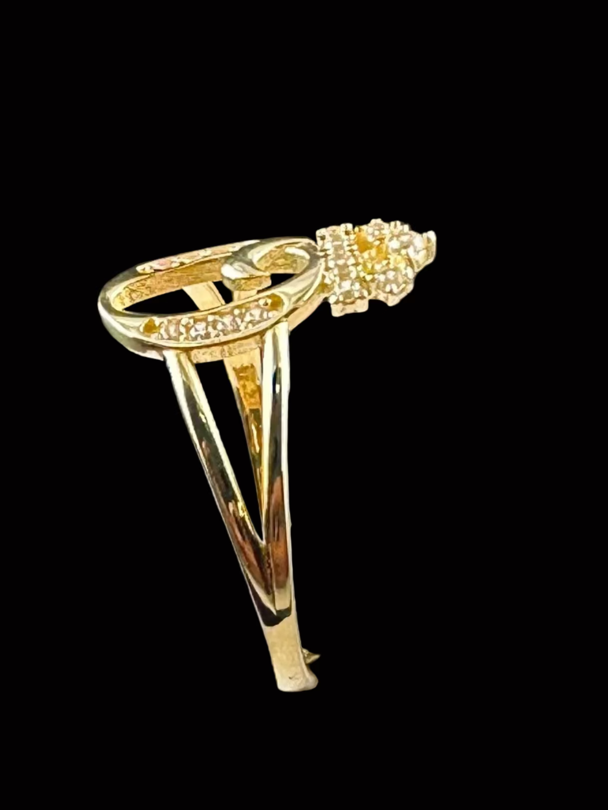 Ladies Initial Ring