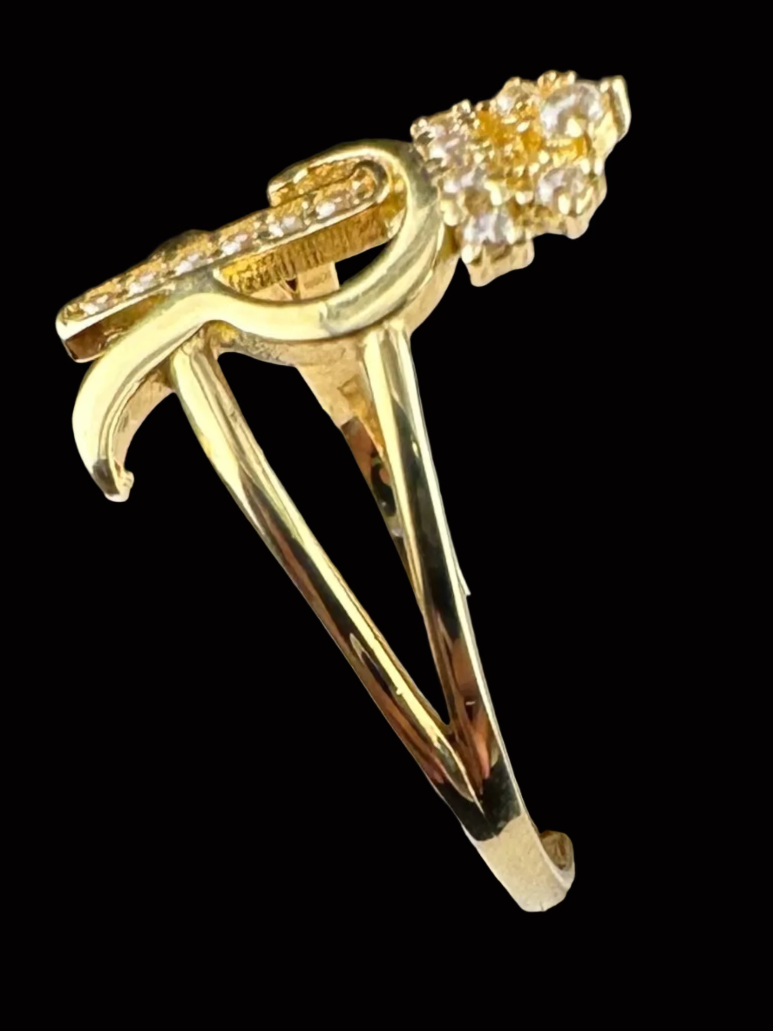 Ladies Initial Ring