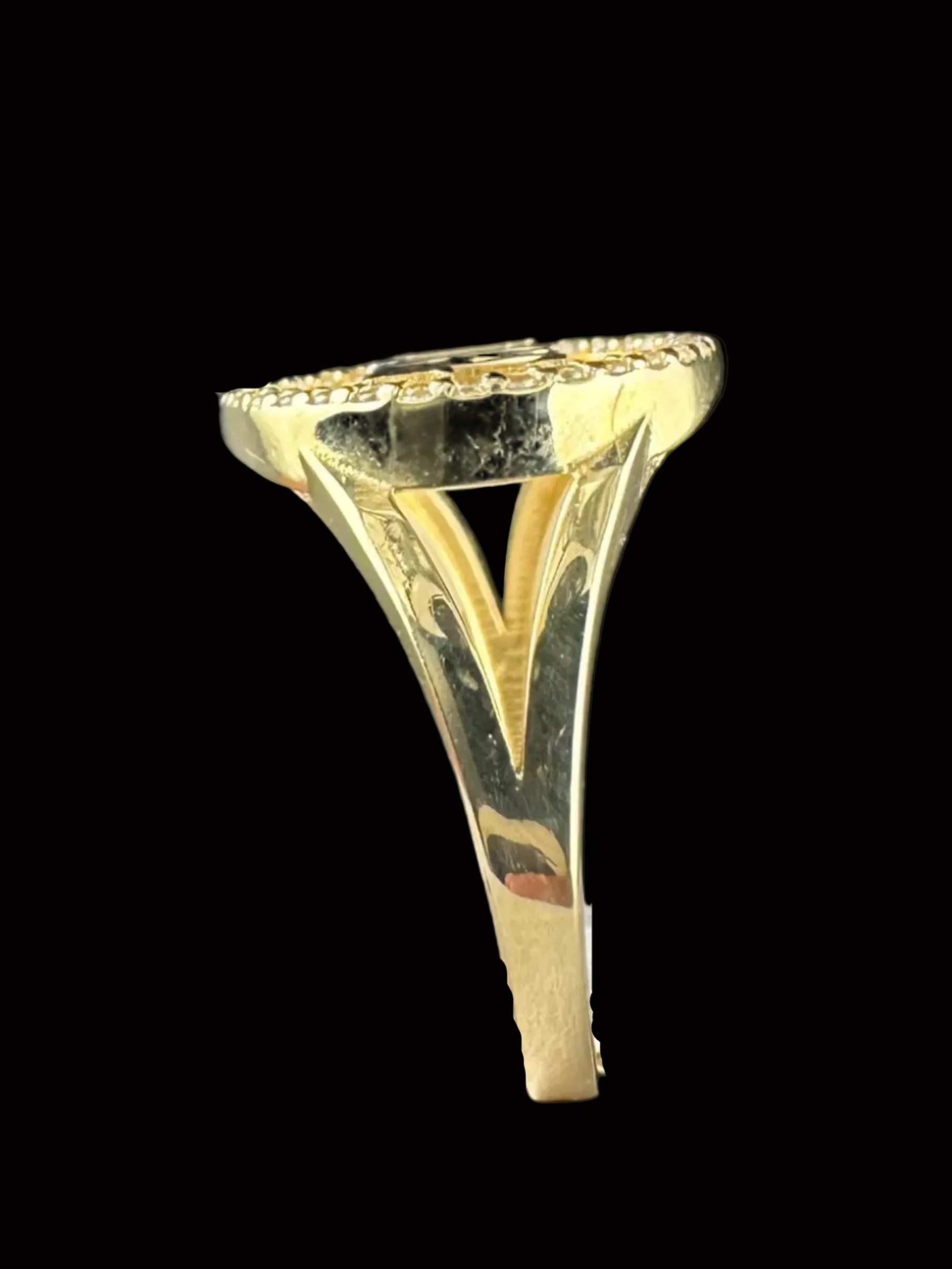 Ladies' Ring cc